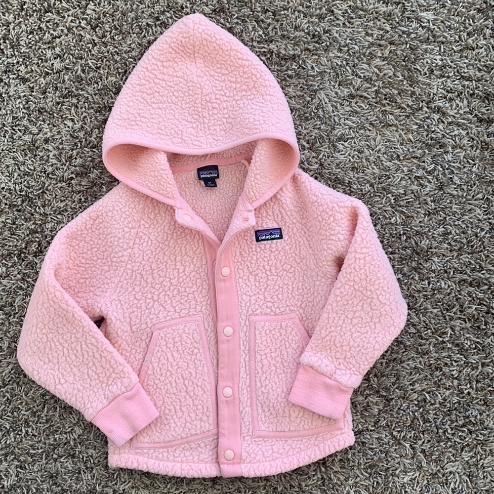 Patagonia girls fleece jacket; blush pink ✨. Lots of life left!